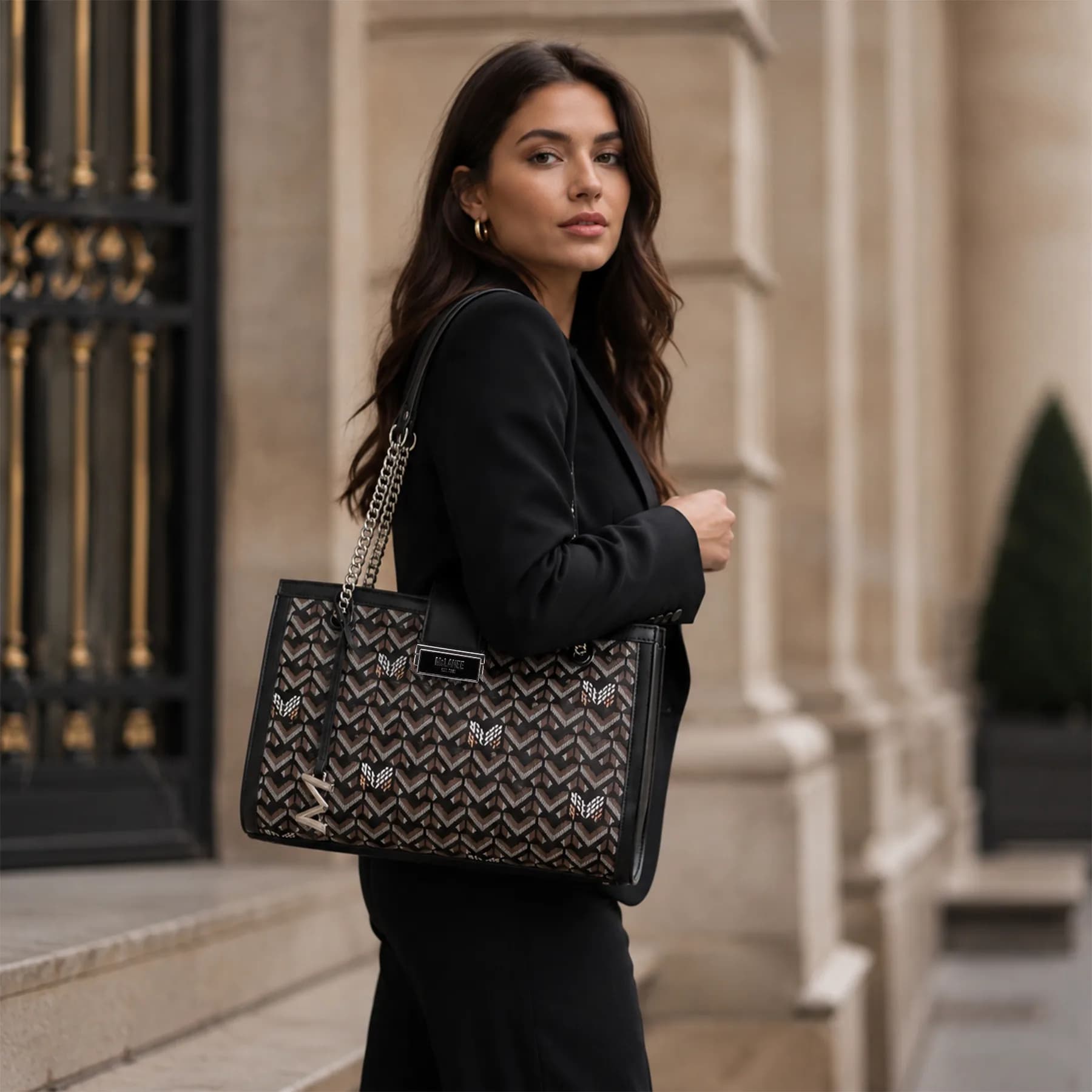 Vesper Large Shoulder Bag alternate view